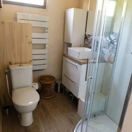 De La Source Du Touron 펜션 *