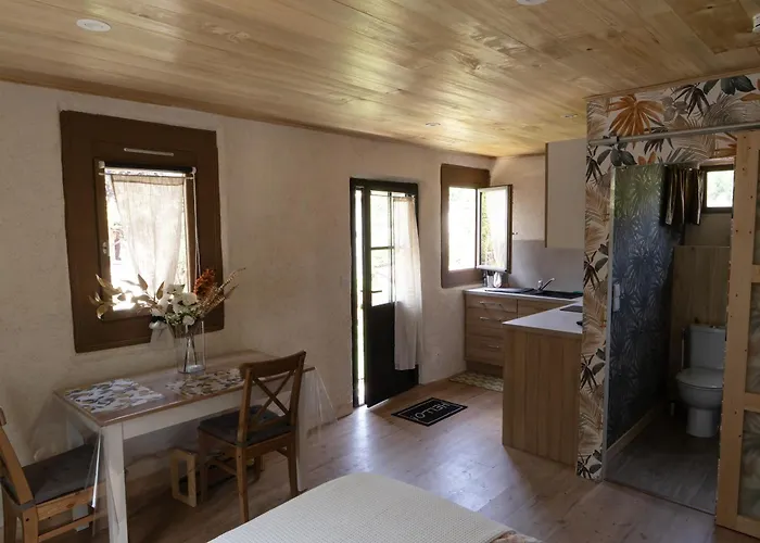 Nyaraló De La Source Du Touron *